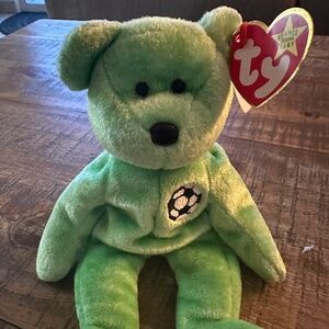 Beanie Baby soccer "kicks" With Tag Errors